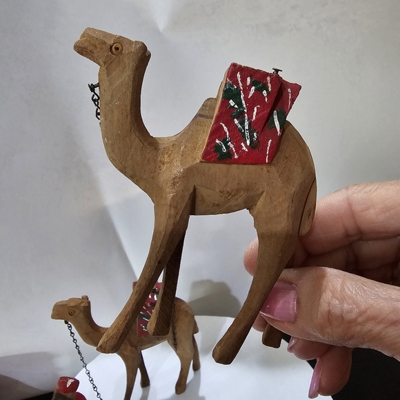 3 Camel Train Hand Carved Wood plus 1 Donkey with Rider 4 Pieces 👀 - Picture 9 of 12